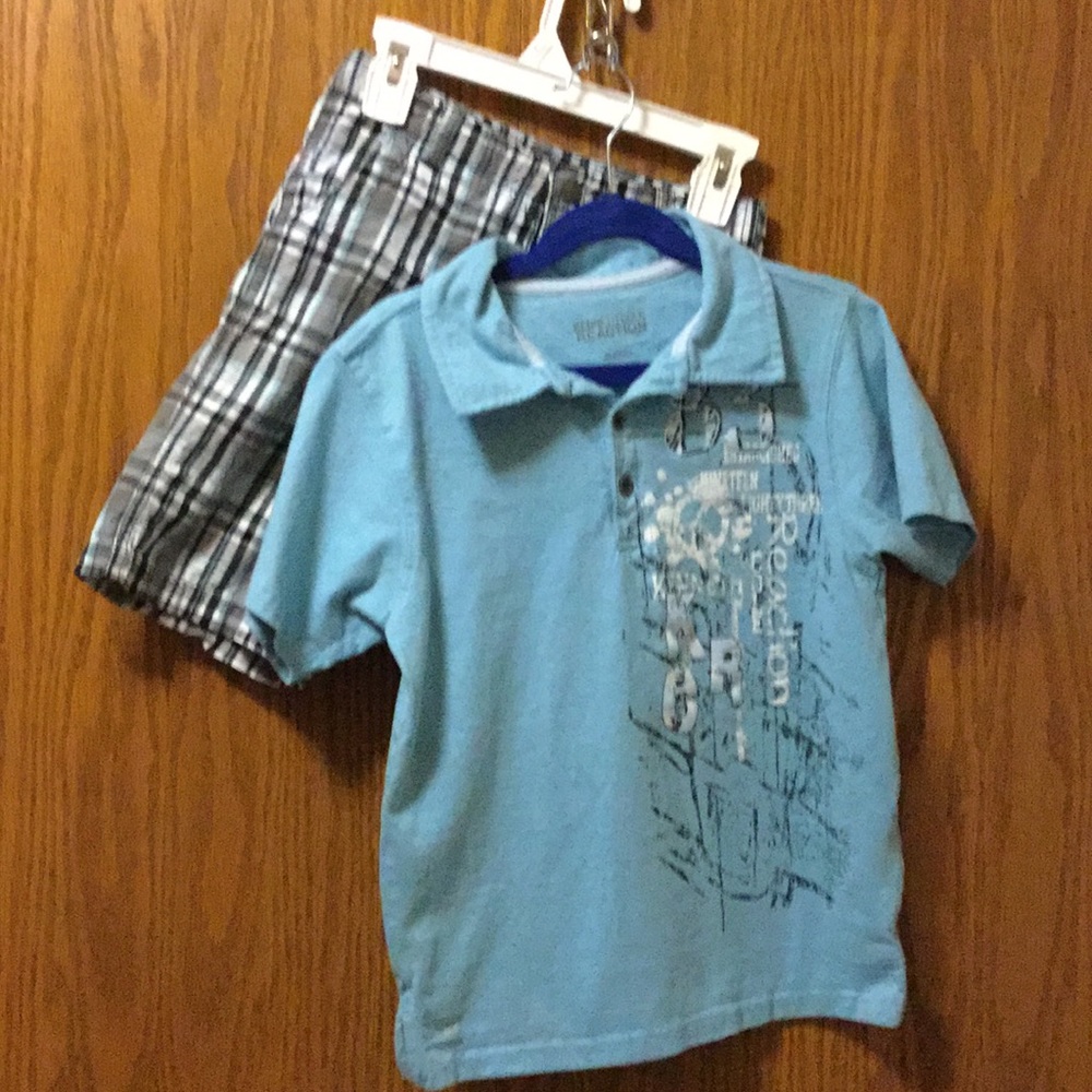 Kenneth Cole Shorts Set